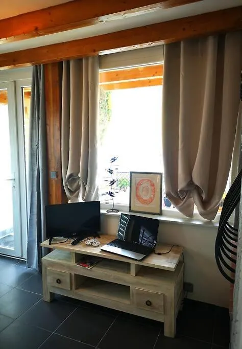 Beautiful Apartment In Villa Sandrinella Gorbio