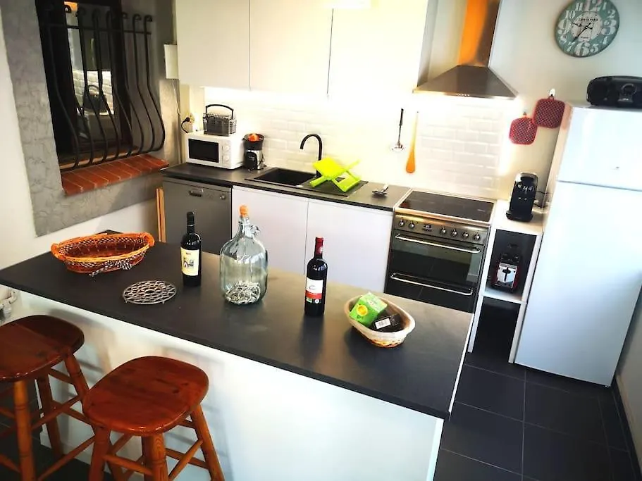 Beautiful Apartment In Villa Sandrinella Gorbio